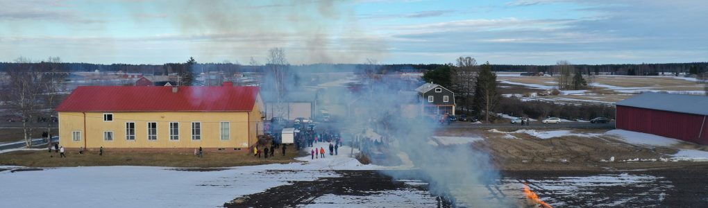 Julkisivu